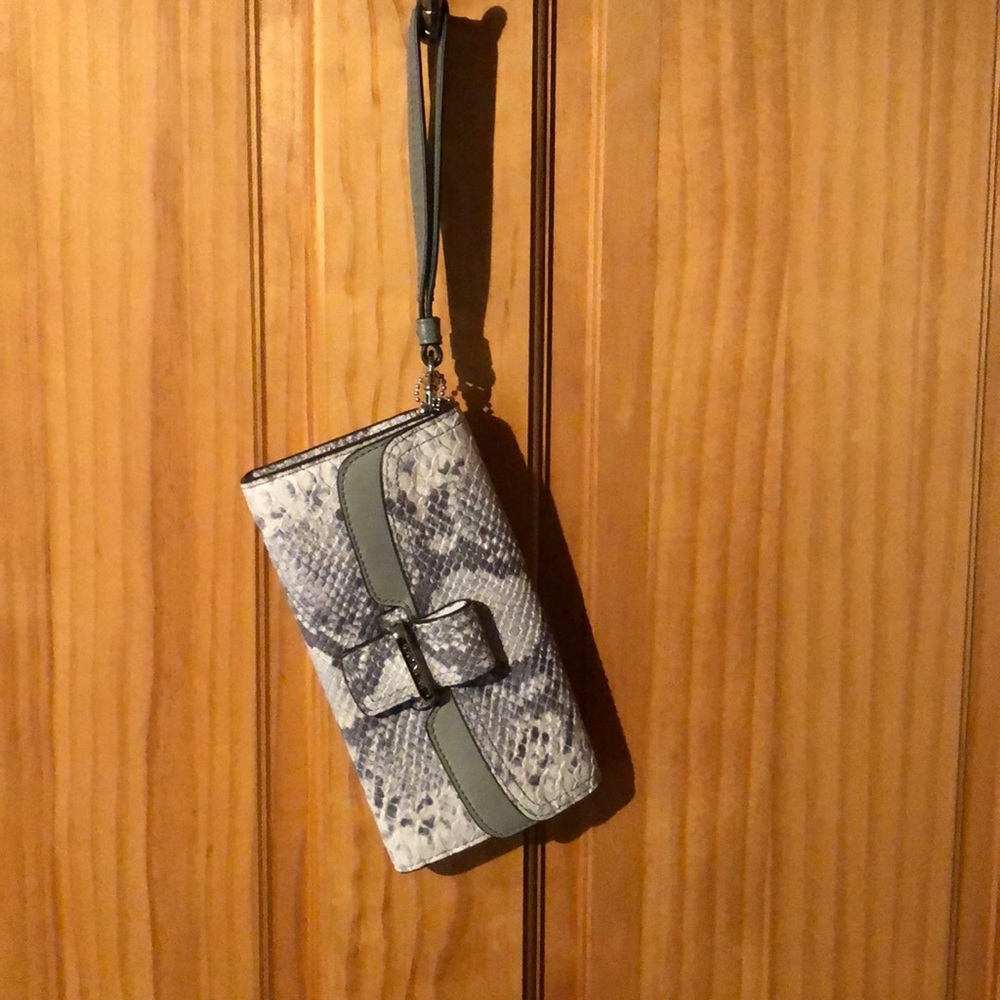 Wristlet